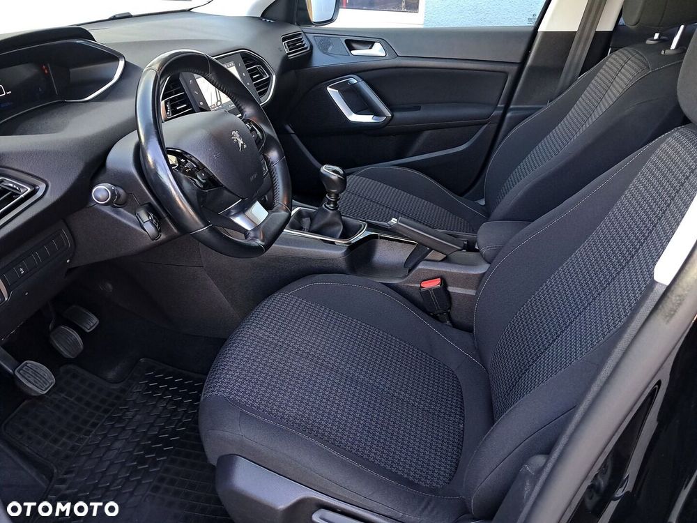 Peugeot 308 - 15