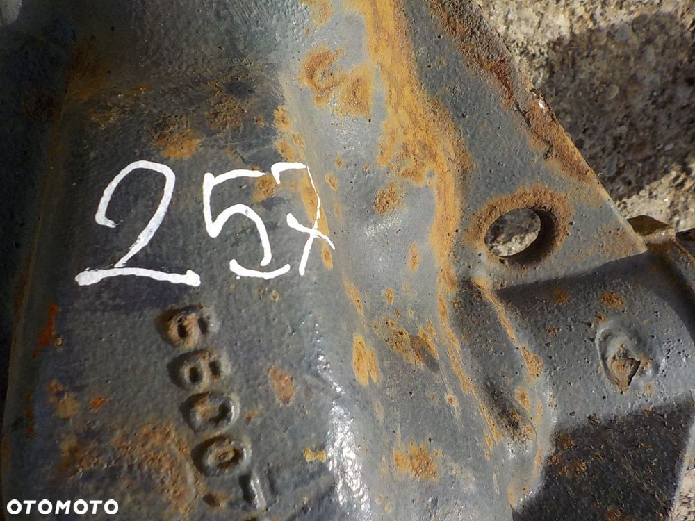 257 IVECO DAILY IV DYFER OŚ TYLNY MOST 9/38 - 2