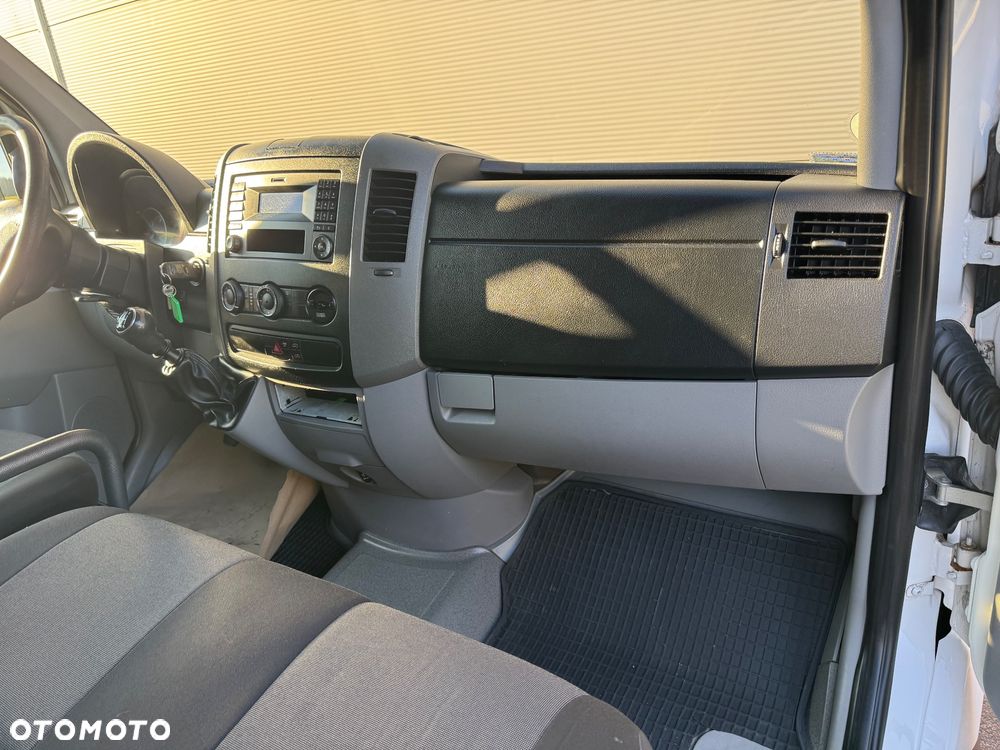 Volkswagen CRAFTER - 14