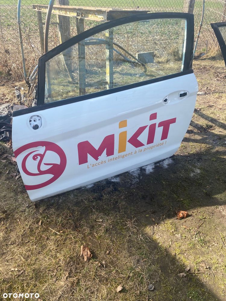 Ford Fiesta MK7 Drzwi 3D prawe lub lewe - 3