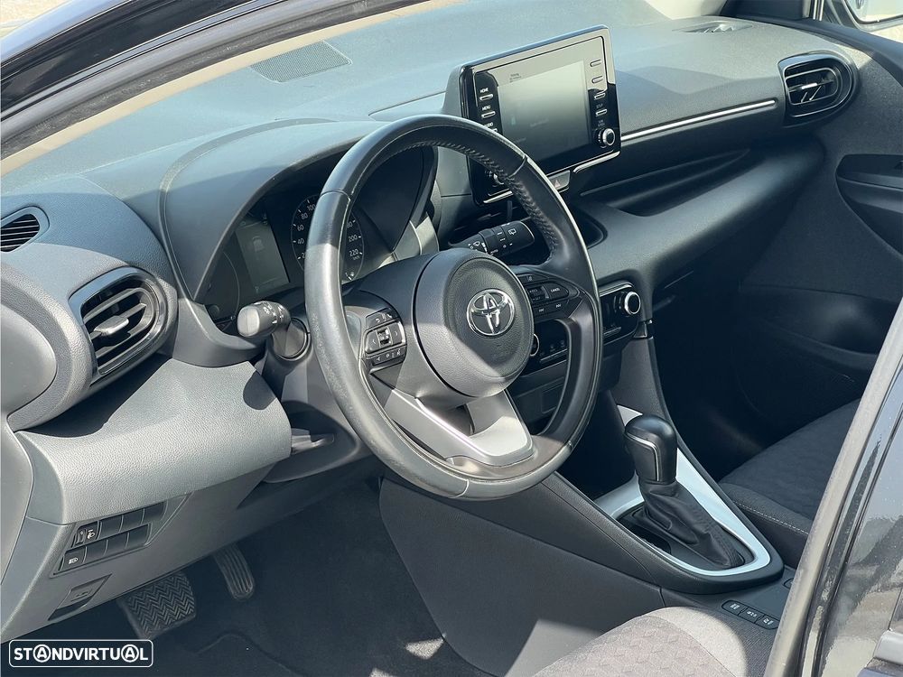 Toyota Yaris 1.5 HDF Comfort Plus - 12