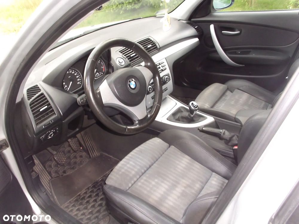 BMW Seria 1 118d - 16