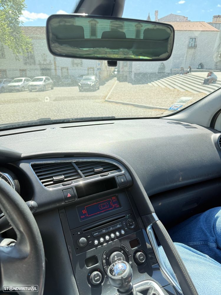 Peugeot 3008 1.6 HDi Executive - 16