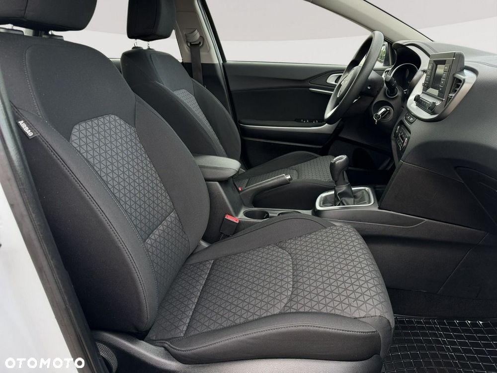 Kia Ceed 1.0 T-GDI S - 23