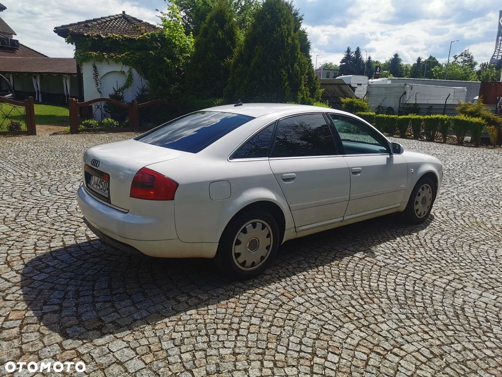 Audi A6 Limousine 2.5 TDI Multitronic - 4