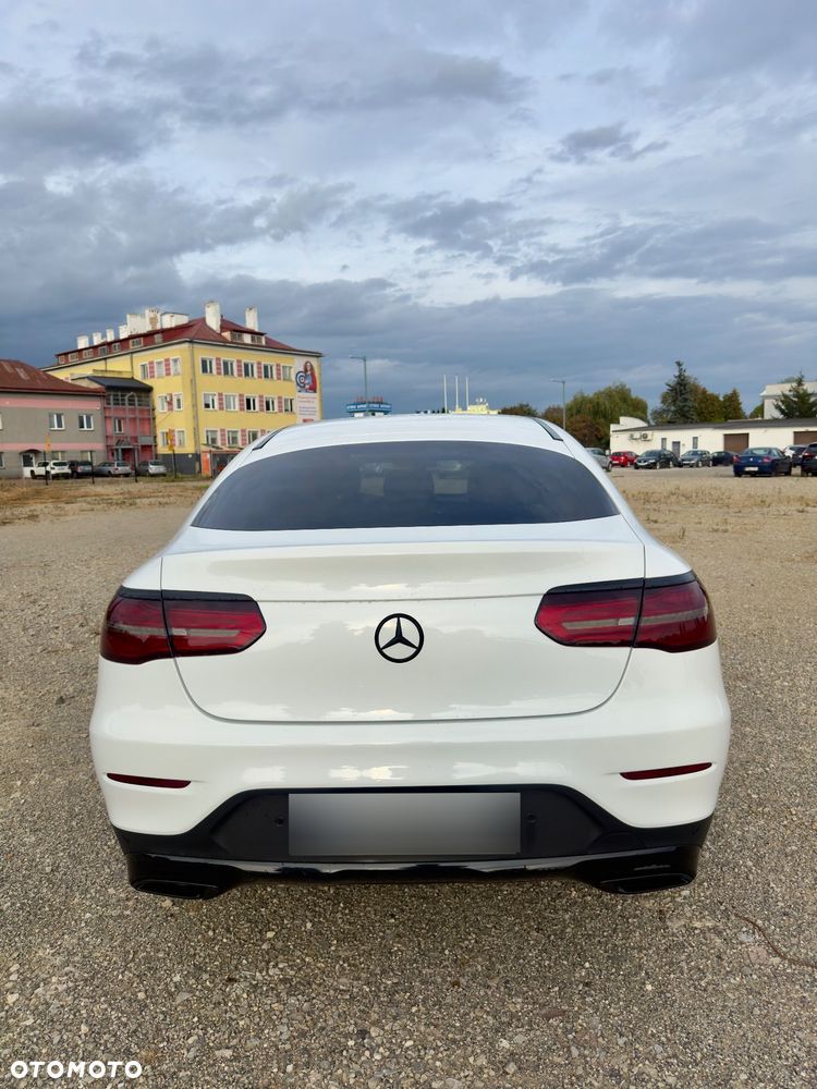 Mercedes-Benz GLC - 9