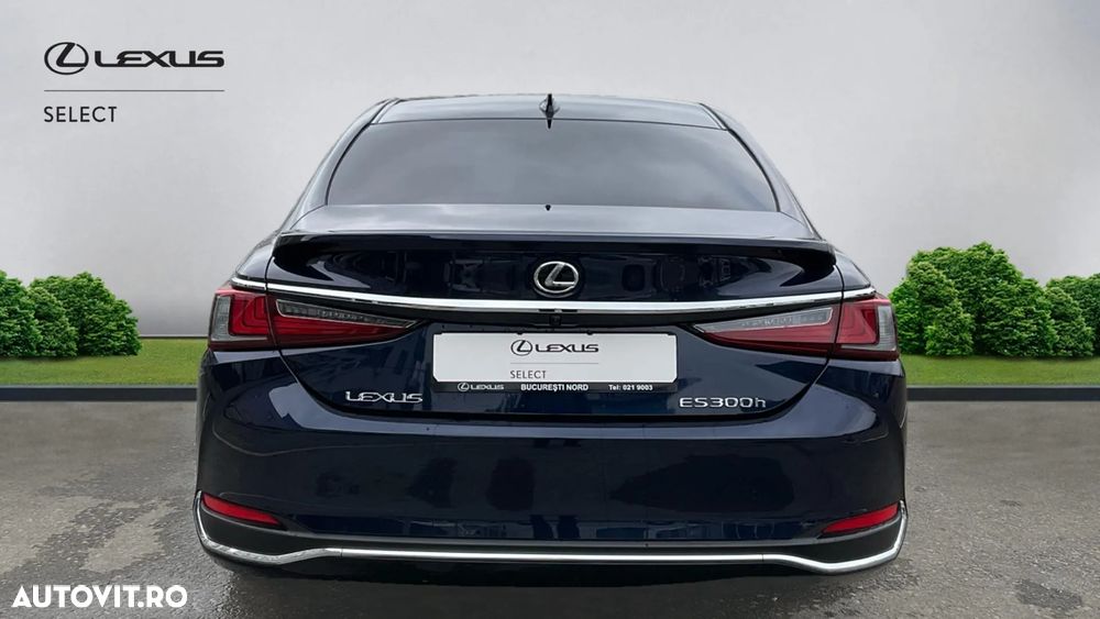 Lexus Seria ES 300h 2.5 TNGA HV 25H- 4X2 CVT Luxury - 5