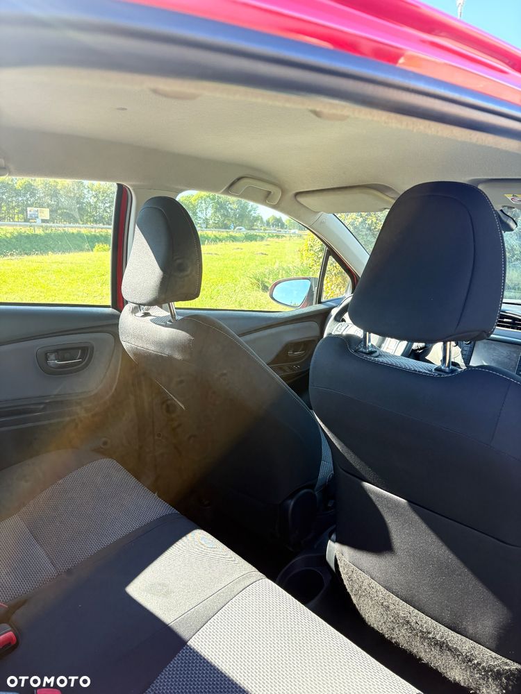 Toyota Yaris - 17