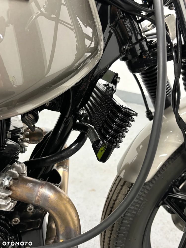Honda CB - 16