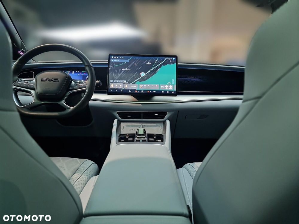 BYD Sealion 7 - 15