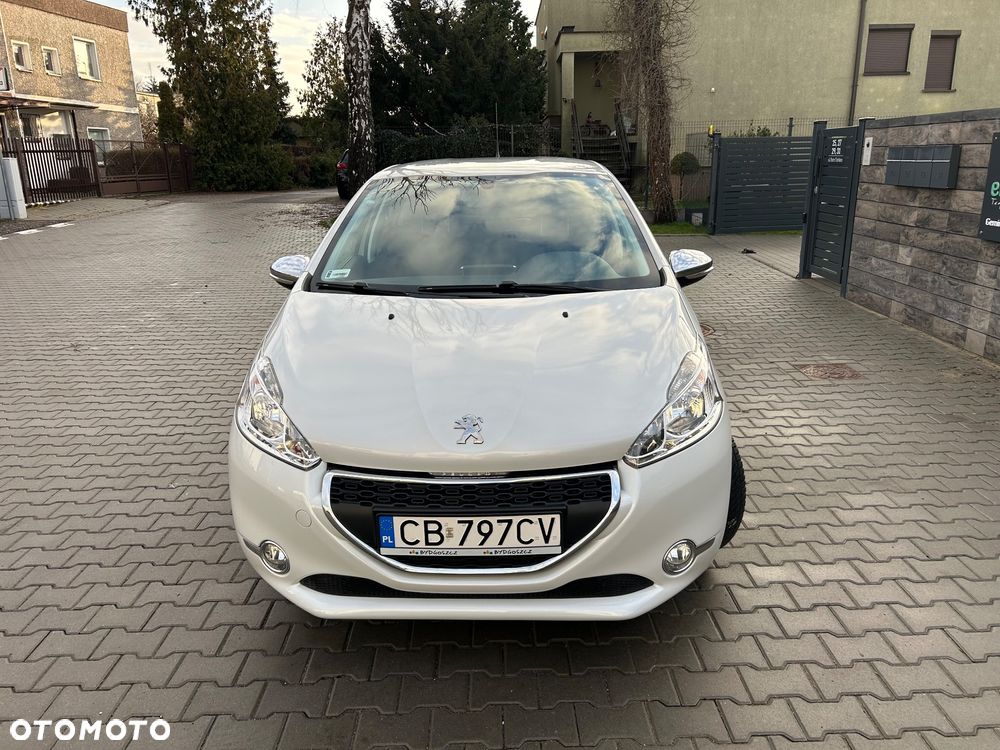 Peugeot 208 1.2 PureTech Style - 28