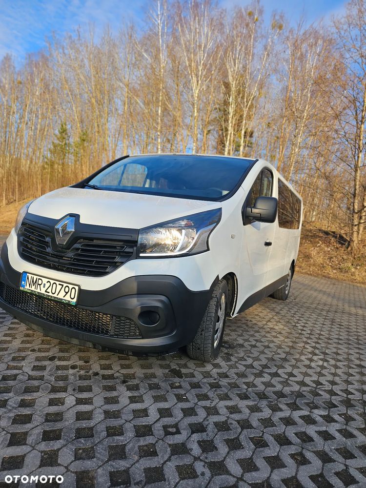Renault Trafic Grand 1.6 dCi - 9