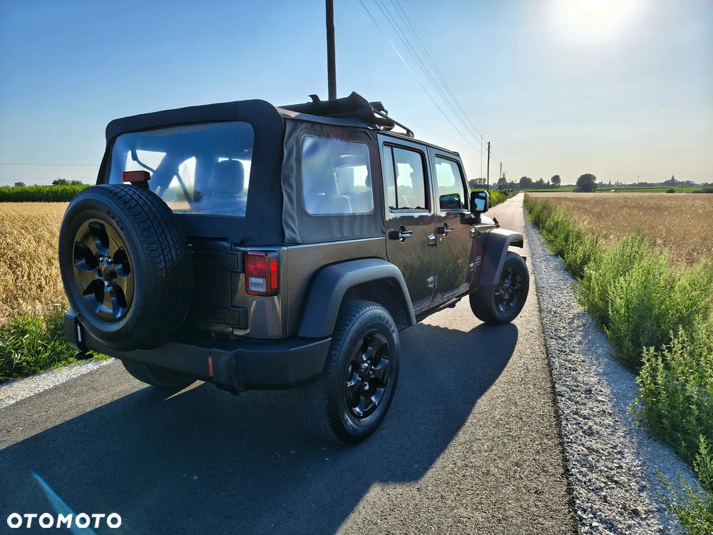 Jeep Wrangler - 27