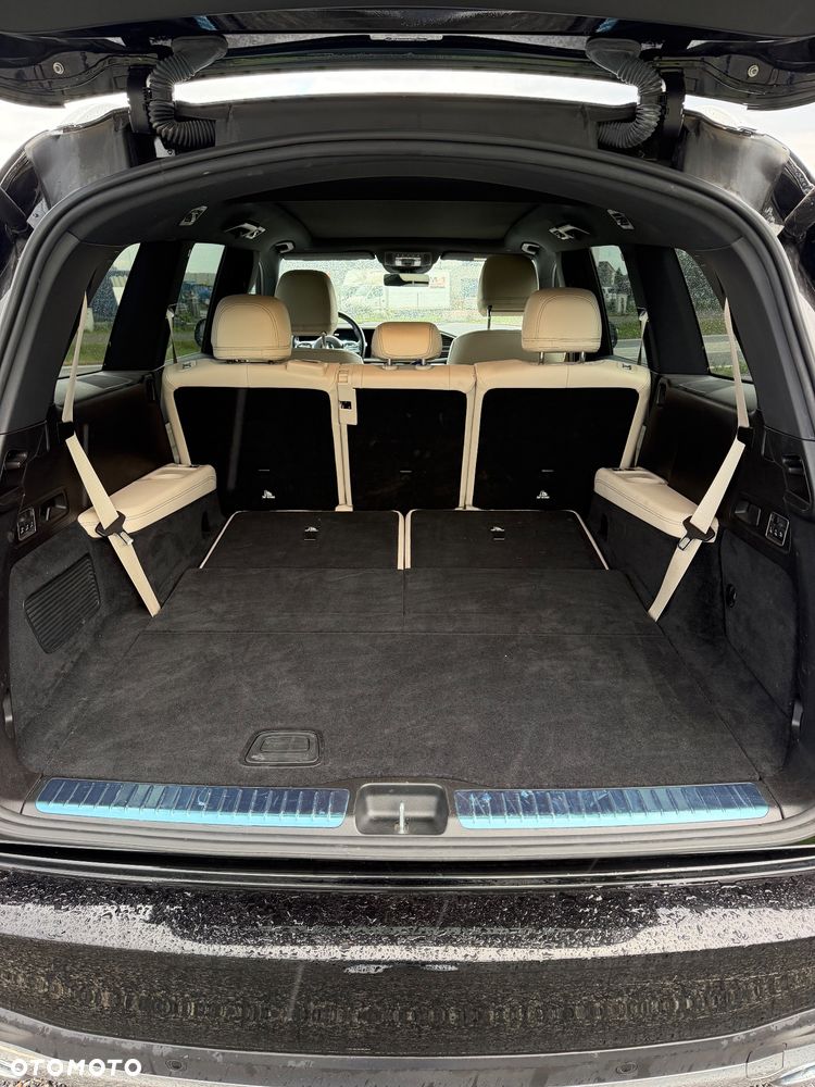 Mercedes-Benz GLS - 13