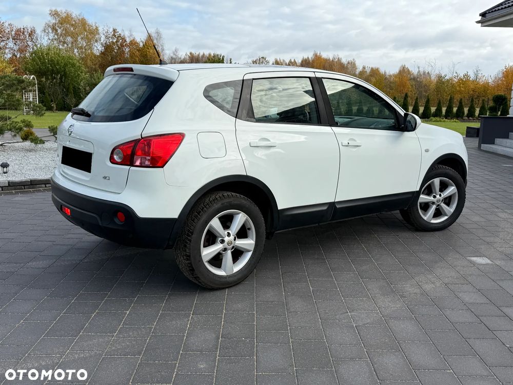 Nissan Qashqai 2.0 dCi 4x4 Tekna Premium - 2