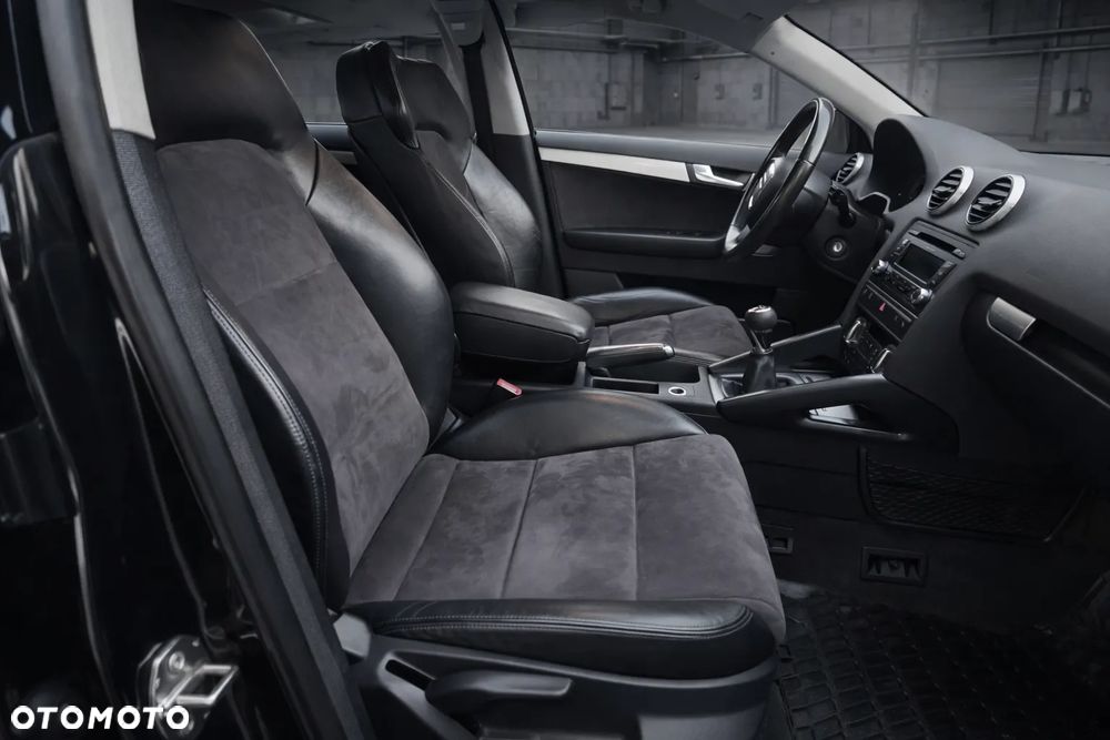 Audi A3 Sportback 2.0 TDI DPF quattro S line Sportpaket (plus) - 23