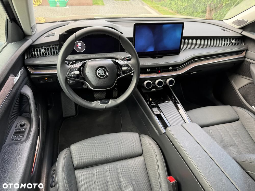 Skoda Superb 2.0 TDI SCR 4x4 L&K DSG - 10