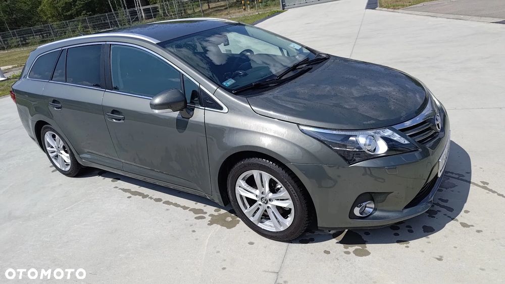 Toyota Avensis 1.8 Sol plus NAVI - 11