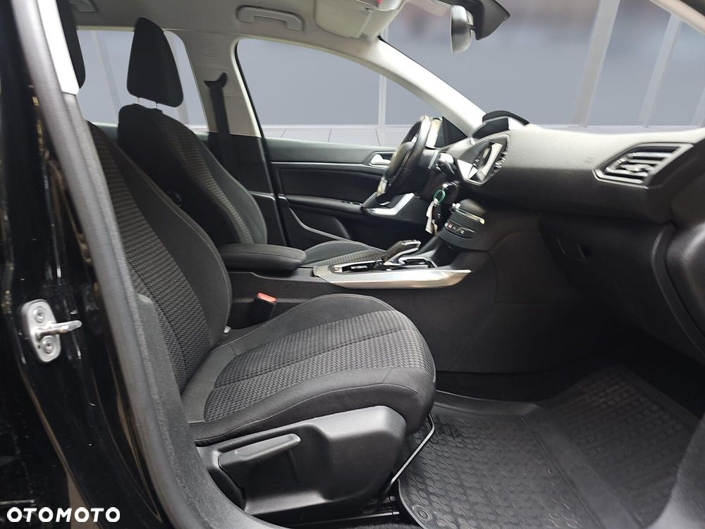 Peugeot 308 1.5 BlueHDi Active Pack S&S EAT8 - 11