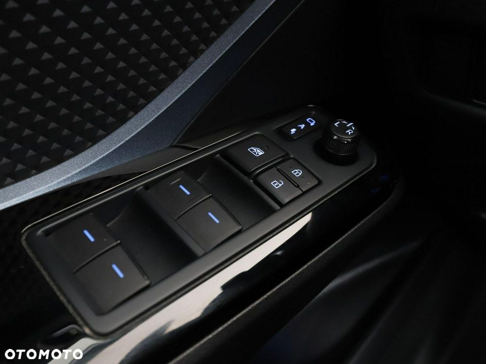 Toyota C-HR 2.0 Hybrid Executive - 35