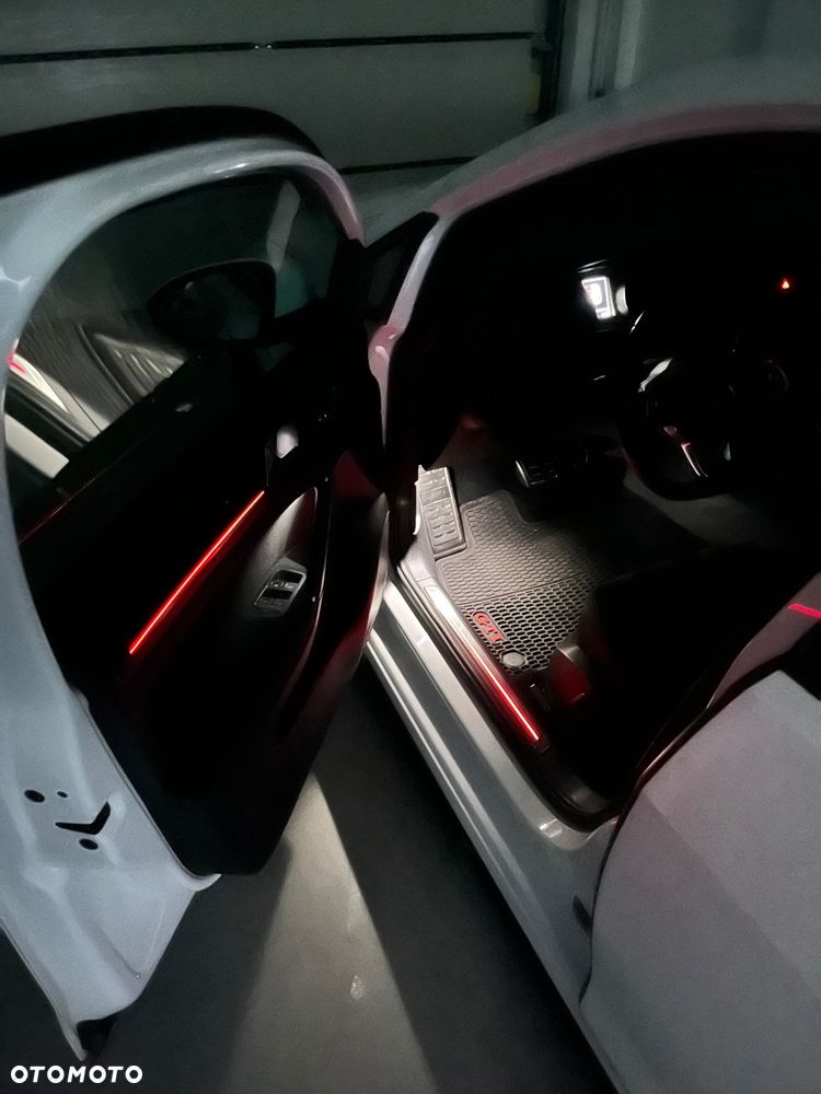 Volkswagen Golf GTI (BlueMotion Technology) DSG - 12