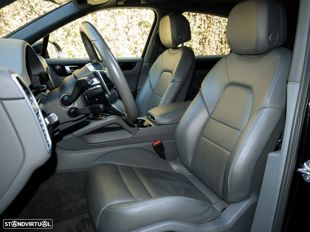 Porsche Cayenne E-Hybrid Tiptronic S - 18