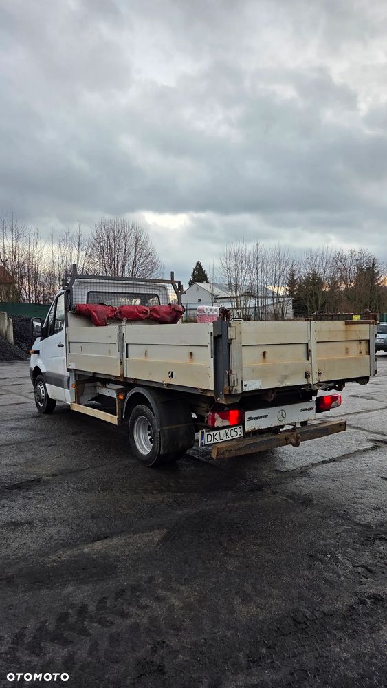 Mercedes-Benz SPRINTER 516 - 8