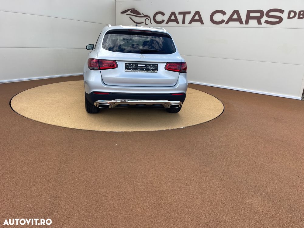 Mercedes-Benz GLC 300 d 4MATIC 9G-TRONIC - 11
