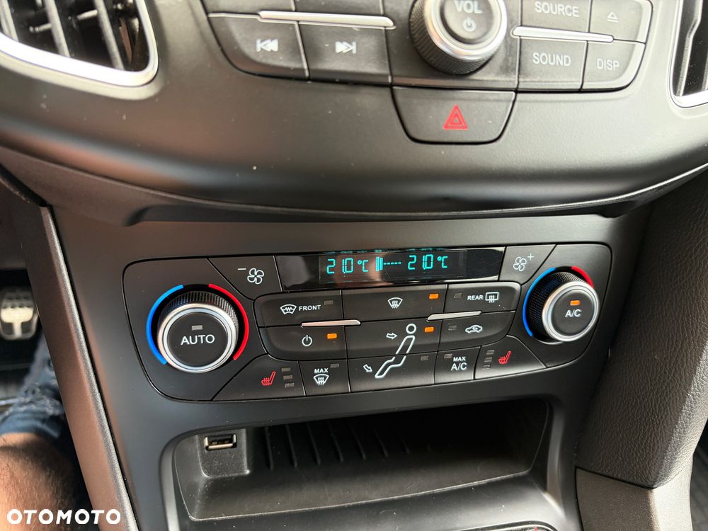 Ford Focus 1.5 EcoBoost STart-Stopp-System ST-LINE - 32
