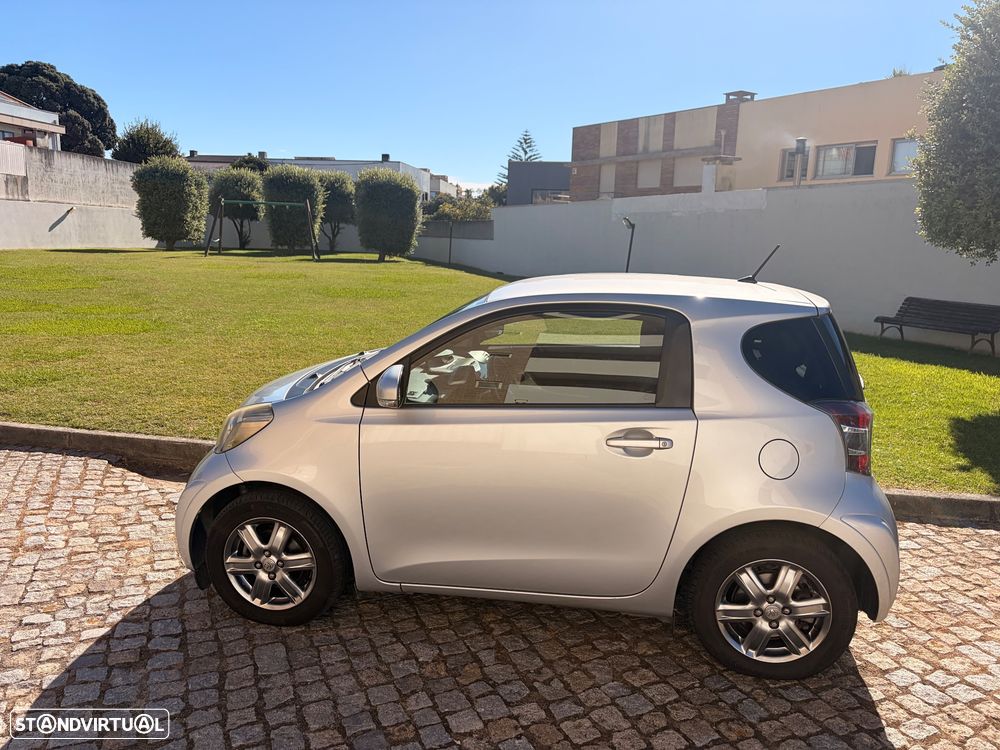 Toyota iQ 1.0 Multidrive + - 5