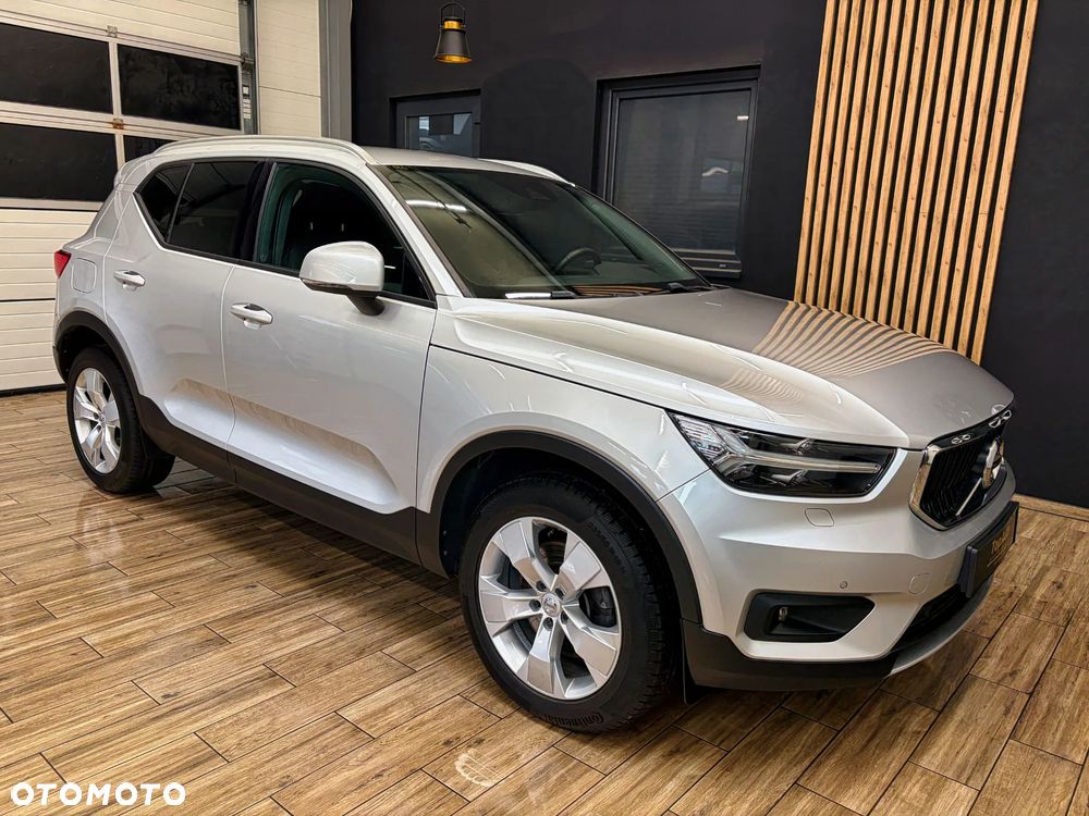 Volvo XC 40 D4 SCR AWD Momentum - 5