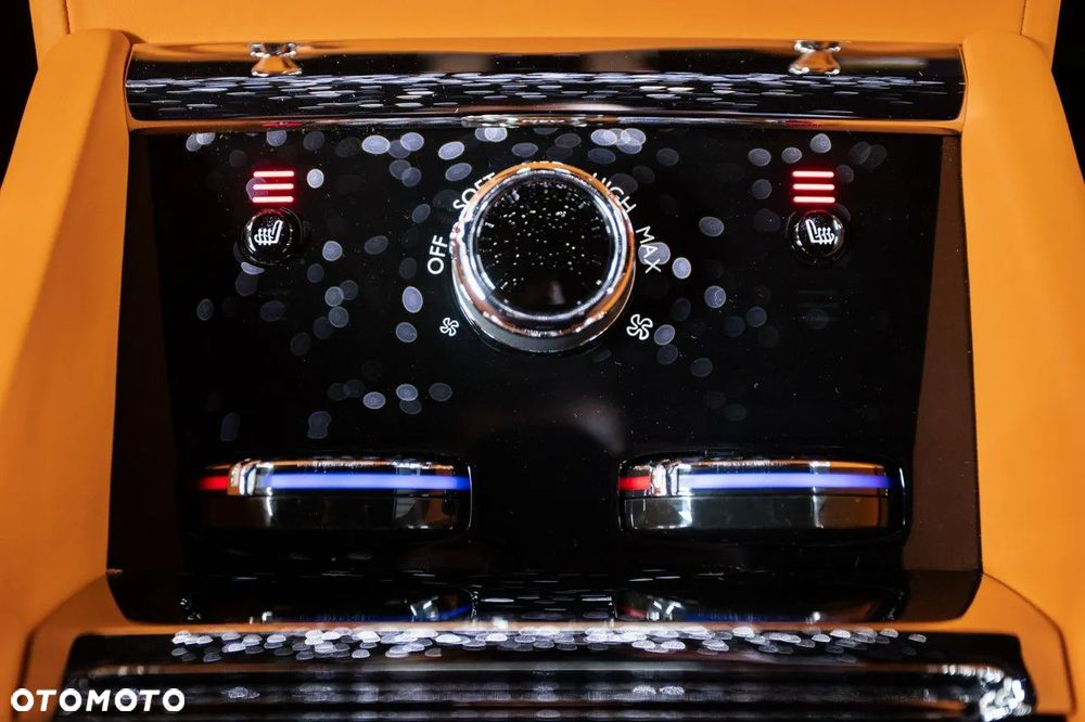 Rolls-Royce Spectre - 39