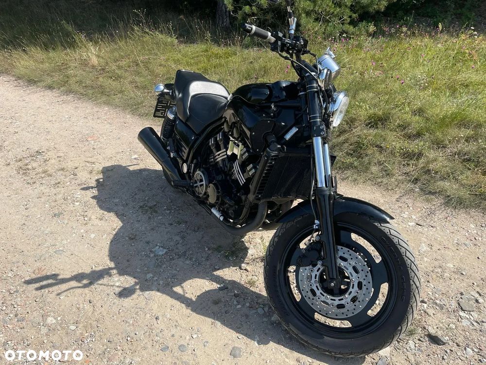 Yamaha V-MAX - 10