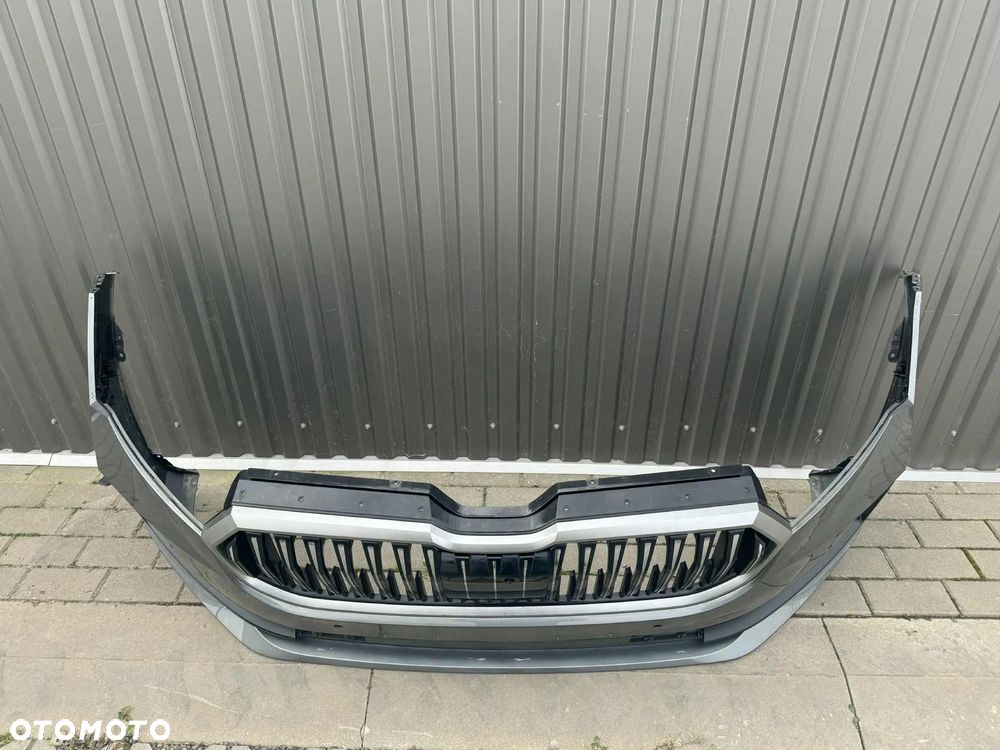 SKODA SUPERB IV Zderzak przód przedni kompletny LF7C 4xPDC GRILL 2023r- - 3