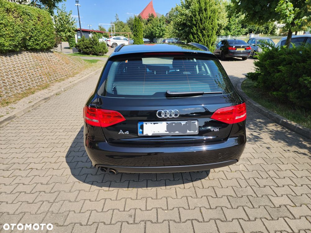 Audi A4 Limousine - 3