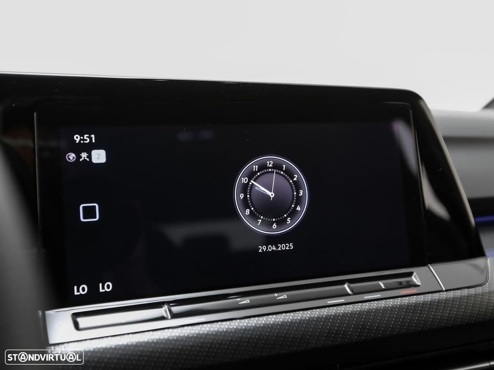 VW Golf Variant 2.0 TDi R-Line DSG - 22