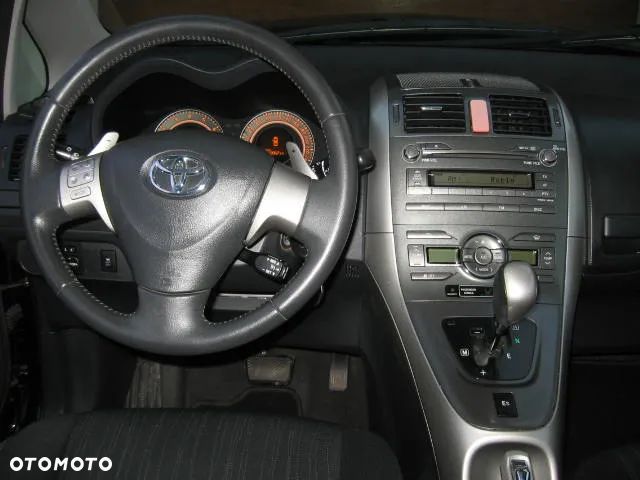 Toyota Auris 1.6 Sol MM - 14