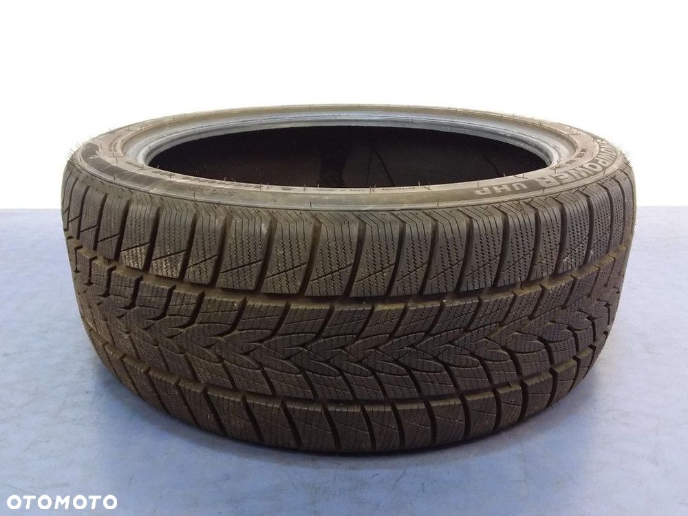 OPONA ZIMOWE TRISTAR SNOWPOWER UHP 245/40R20 - 2