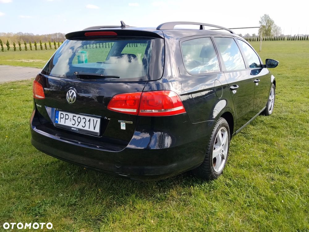 Volkswagen Passat 1.6 TDI Trendline - 12