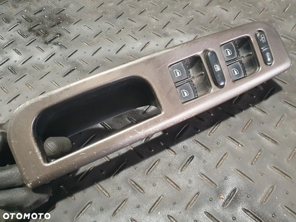 Przełącznik Elektrycznych Szyb 1J4959857D Passat B5 FL EUROPA POSIADAM 3 SZT - 1