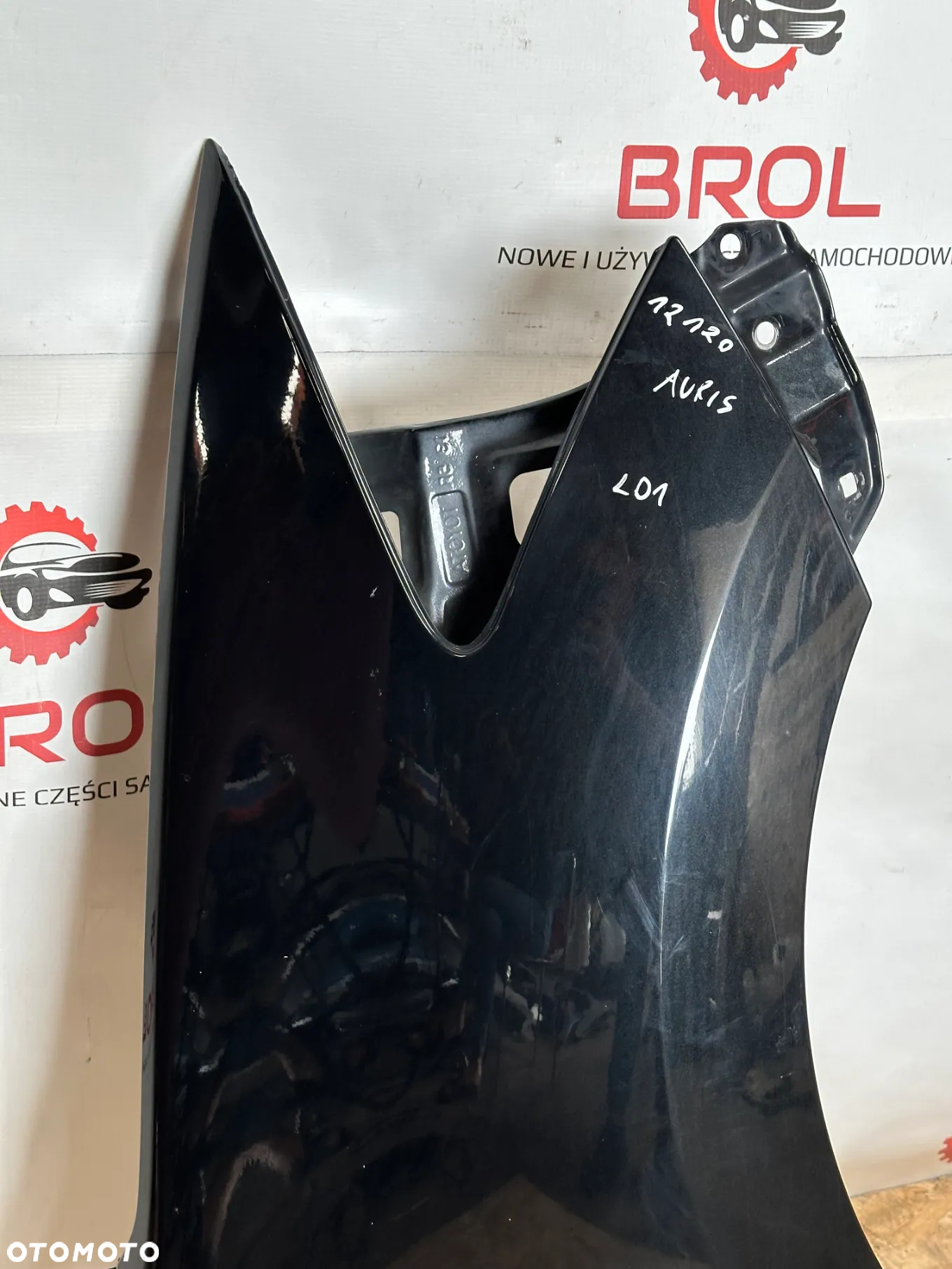 BŁOTNIK PRZEDNI PRAWY TOYOTA AURIS I 06-09  L01 - 2