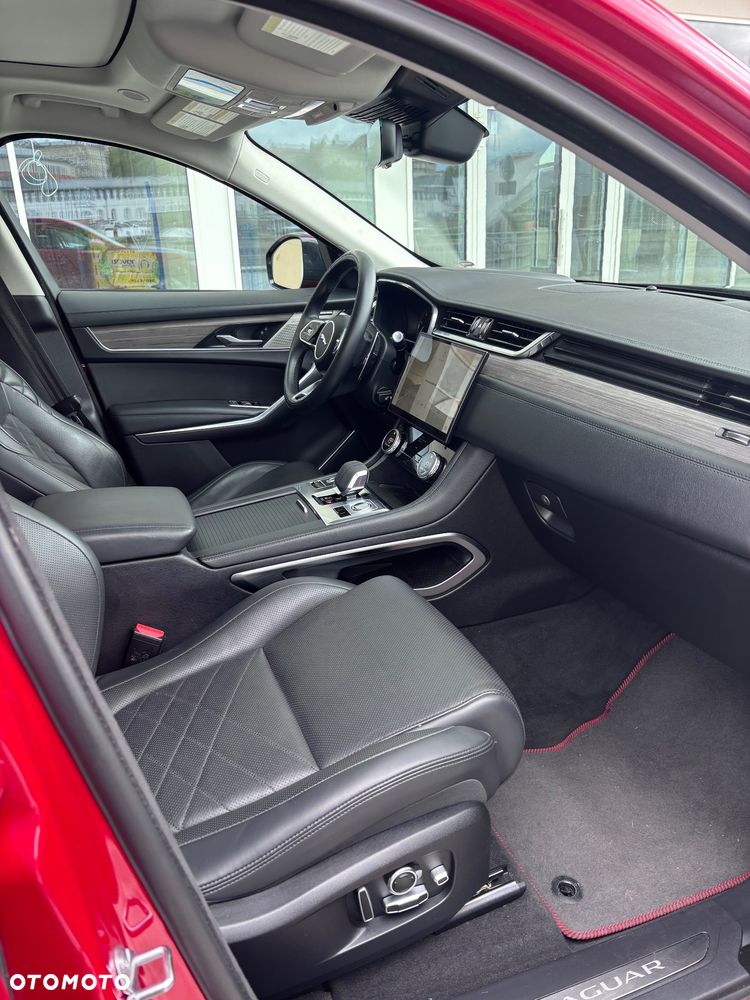 Jaguar F-Pace P250 AWD S - 8