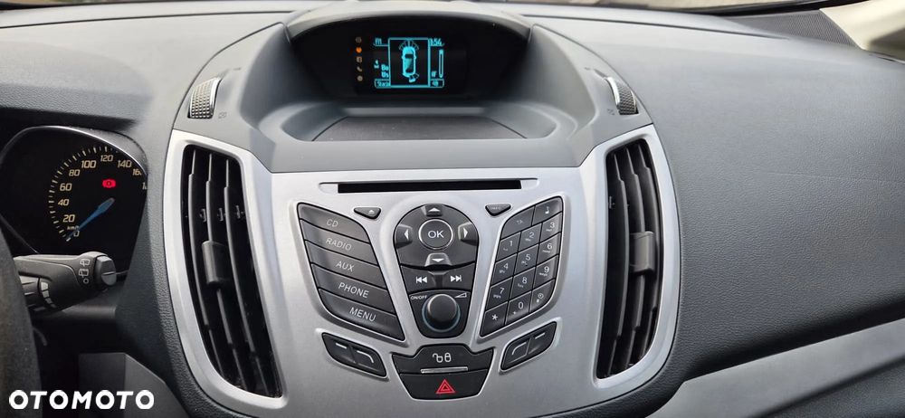 Ford Grand C-MAX - 23