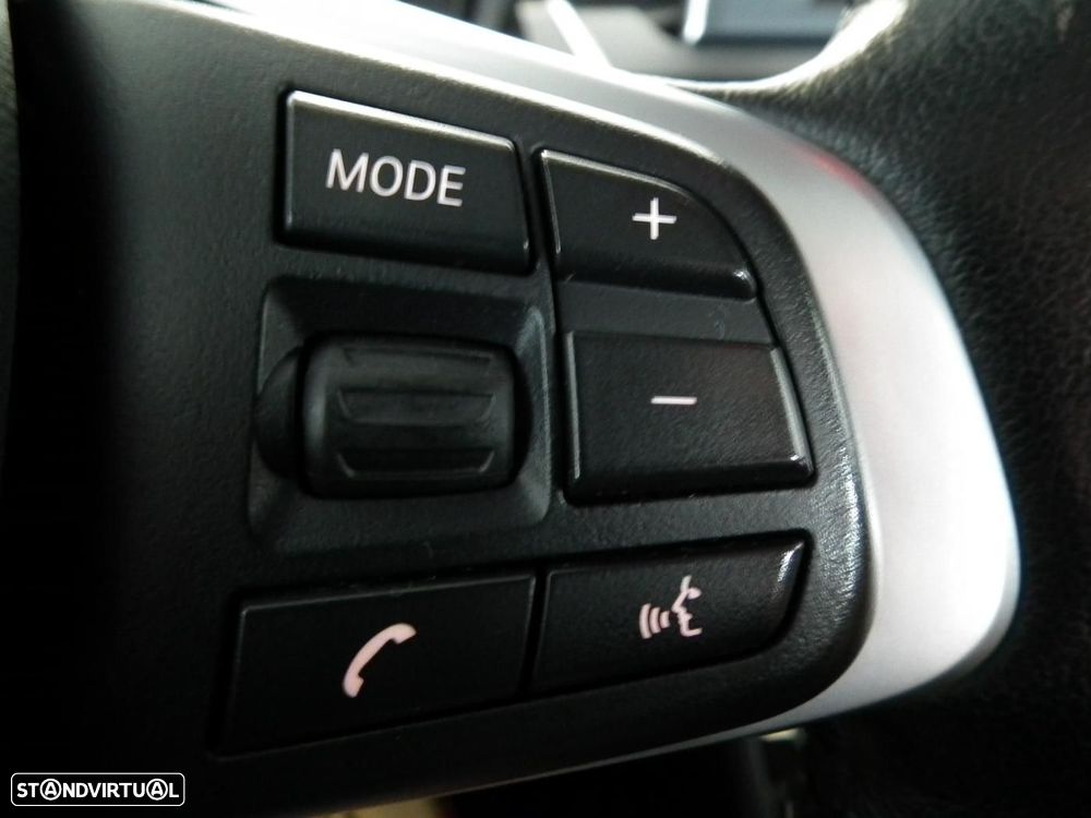 BMW 216 Active Tourer d Line Luxury Auto - 37