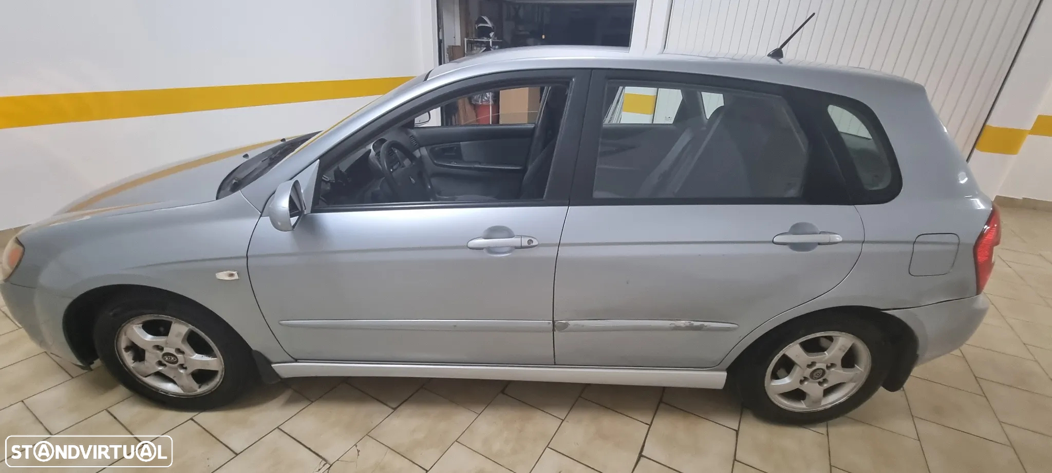 Kia Cerato 1.5 CRDi EX - 19