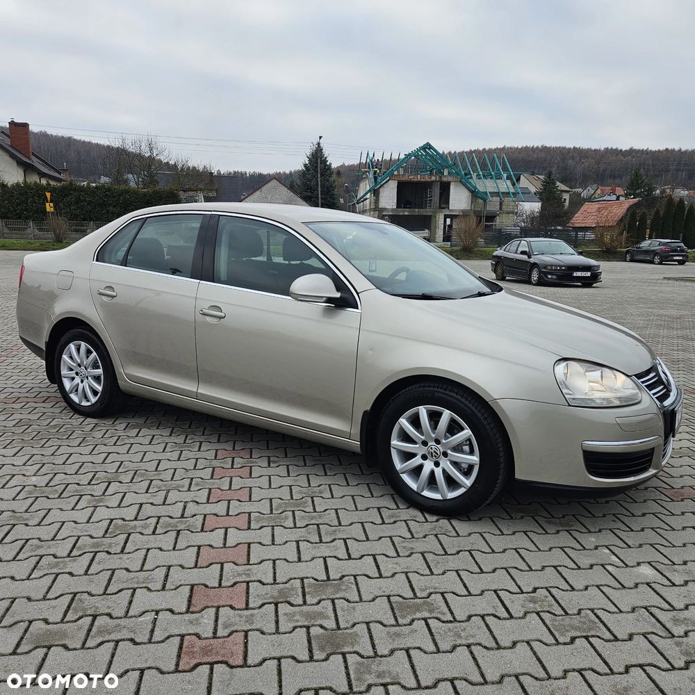 Volkswagen Jetta 1.9 TDI United - 4