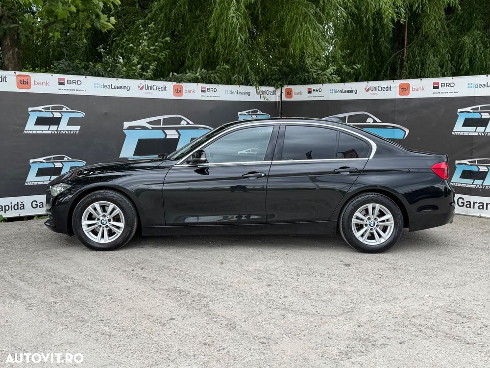 BMW Seria 3 320i Aut. Luxury Line - 36