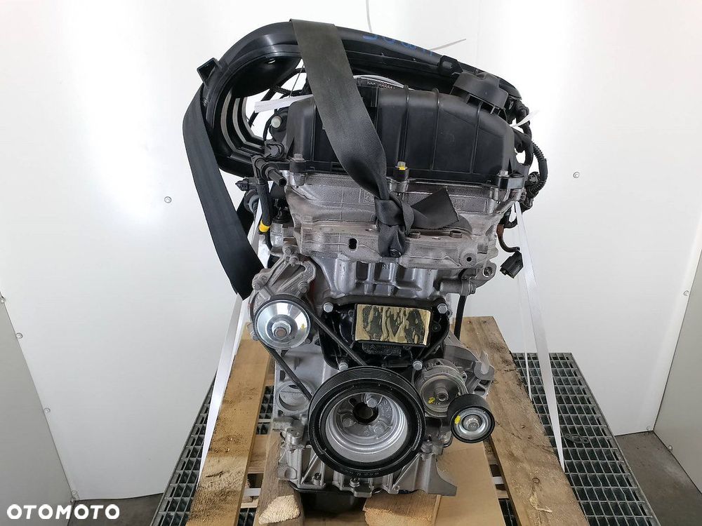 SILNIK CITROEN C3 III HM05     10XVA7 1.2 VTI - 8