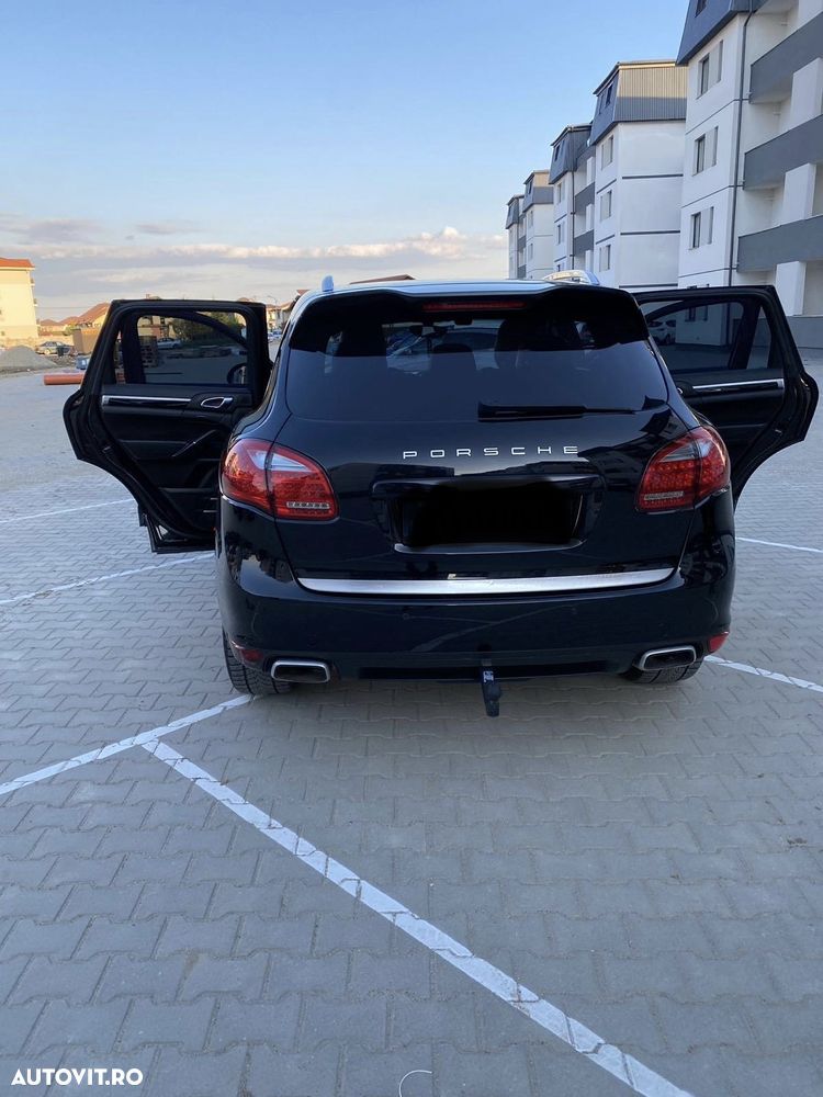 Porsche Cayenne - 5