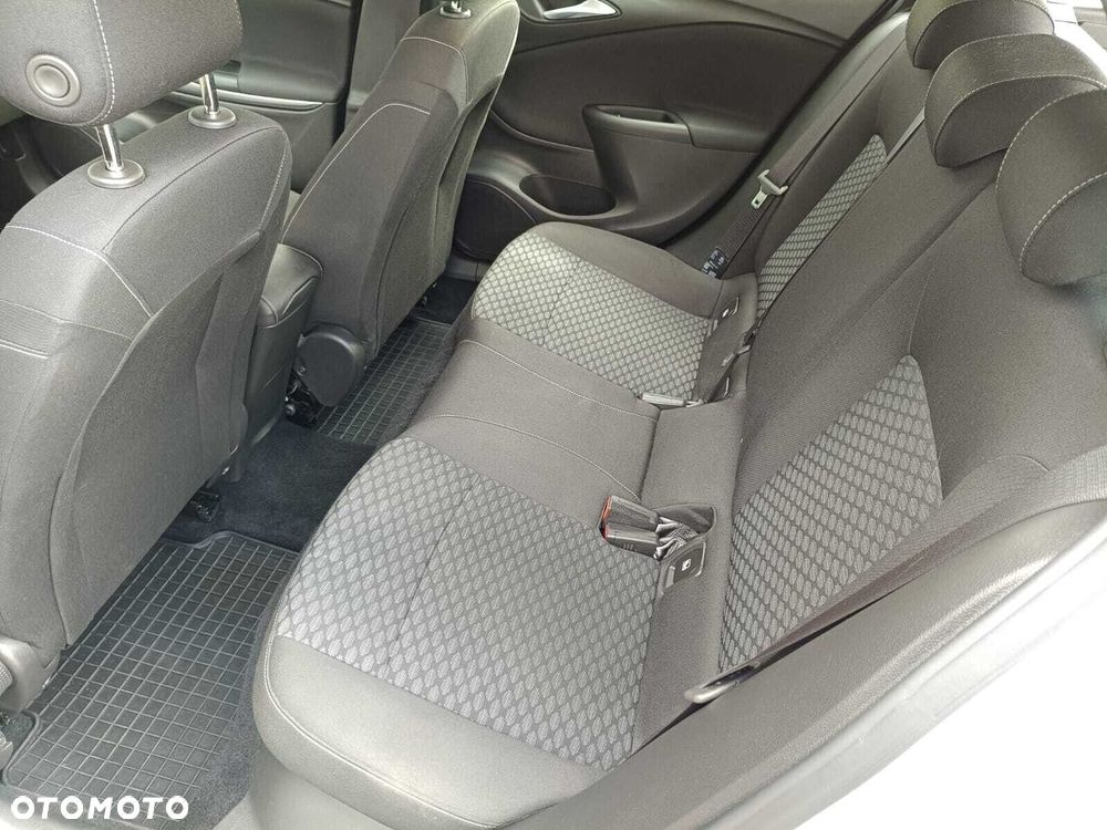 Opel Astra 1.4 T Elegance S&S - 14